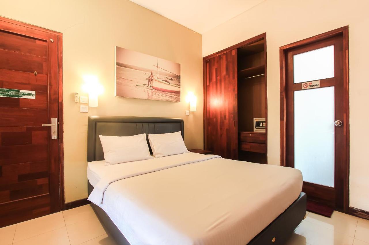 Kuta Legian Inn Exterior photo