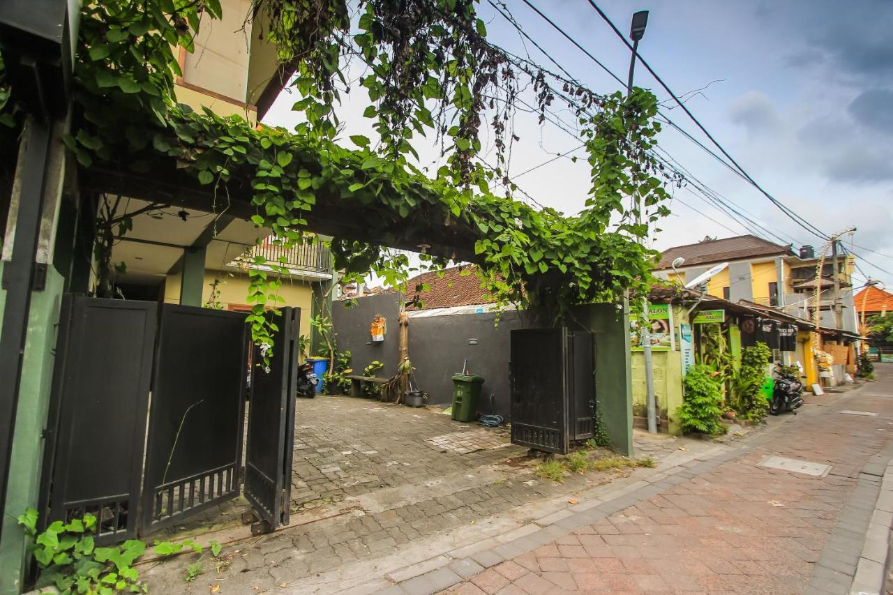 Kuta Legian Inn Exterior photo